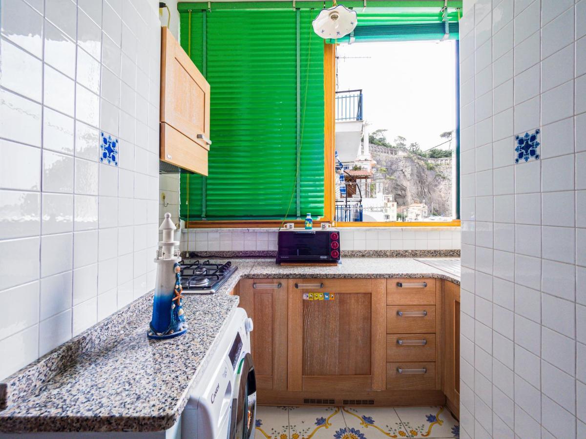 Casa Mariarosa - Seaside Apartment With Balcony Пьяно-ди-Сорренто Экстерьер фото